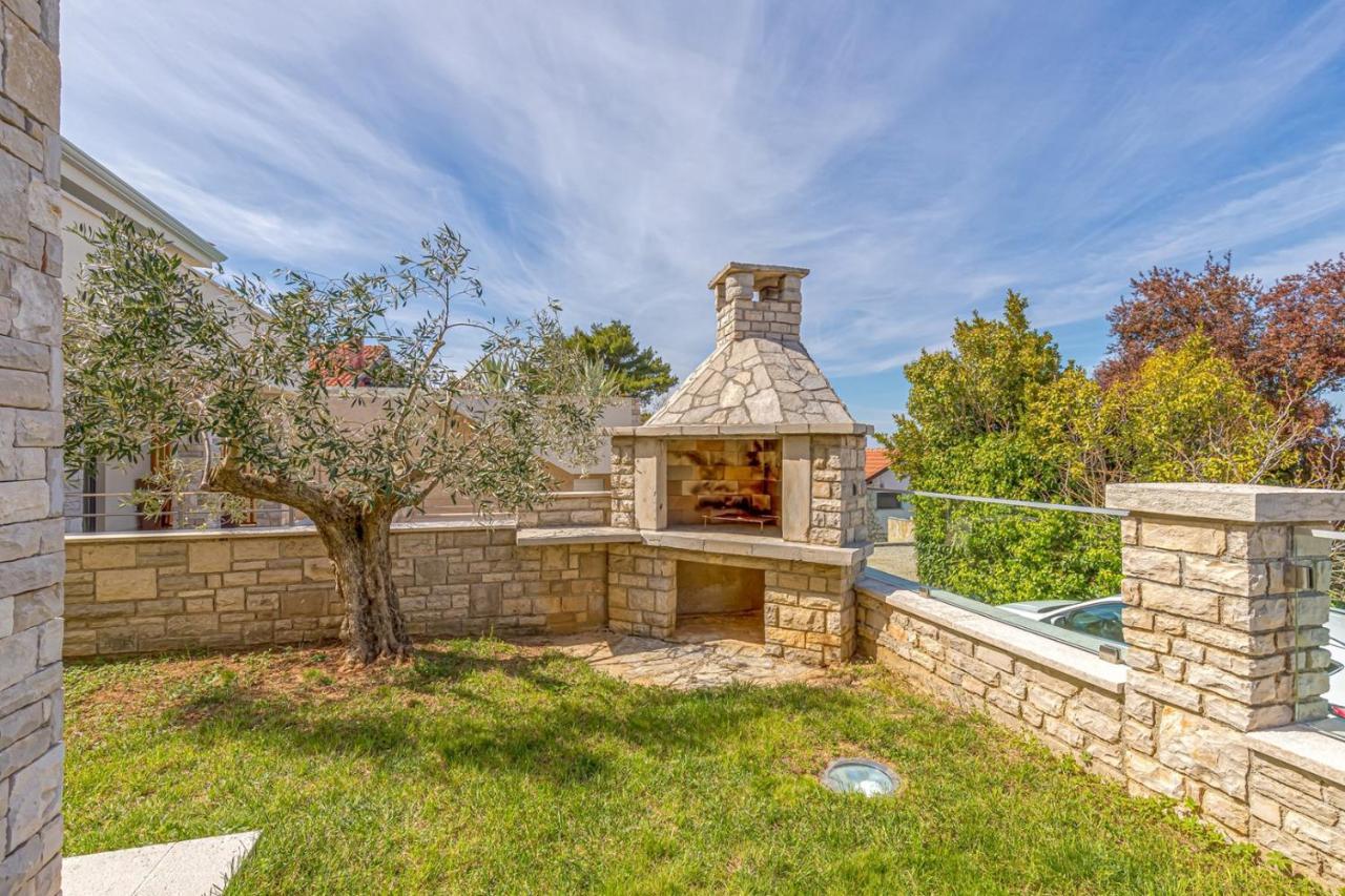Villa Milena With Pool And Sea View Crveni Vrh Eksteriør billede